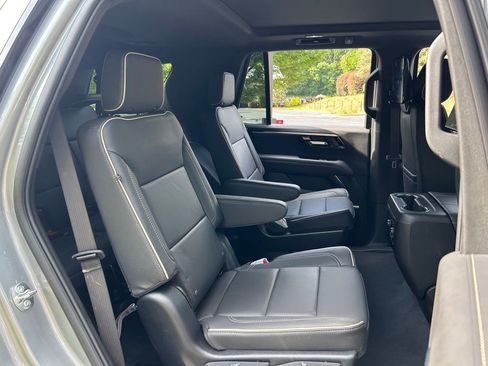 Used 2025 Chevrolet Tahoe Premier AWD/4WD image 57