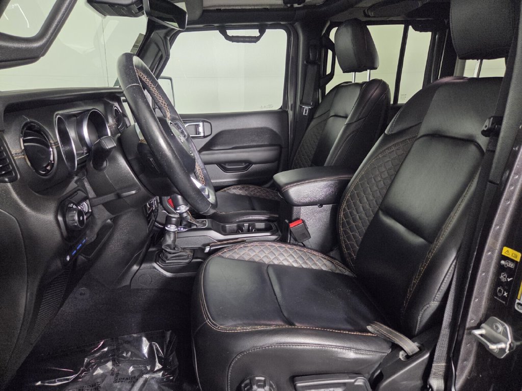 Used 2021 Jeep Wrangler Unlimited Sahara AWD/4WD image 32