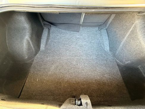 Used 2010 Dodge Challenger R/T image 21