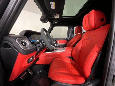 Used 2025 Mercedes-Benz G 63 AMG 4MATIC image 16