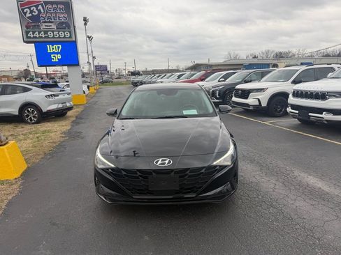 Used 2021 Hyundai Elantra SEL w/ Convenience Package image 8