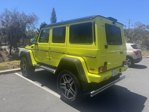 Used 2017 Mercedes-Benz G 550 Squared image 2