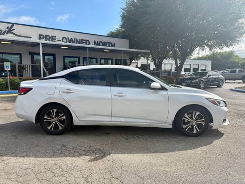 Used 2020 Nissan Sentra SV w/ Electronics Package FWD image 2
