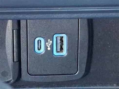 Used 2022 Ford Bronco Outer Banks image 24