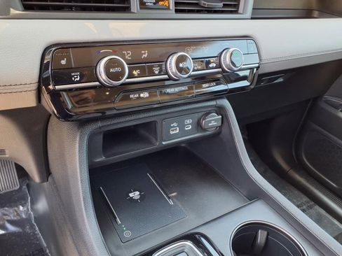 Used 2023 Honda Pilot EX-L image 47