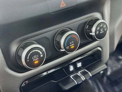 Used 2019 RAM 1500 Big Horn RWD image 24