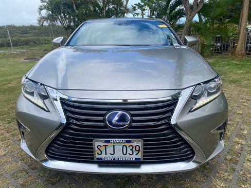 Used 2016 Lexus ES 300h FWD image 20