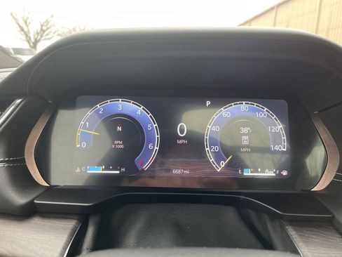 Used 2025 Jeep Grand Cherokee L Overland w/ MOPAR Finishing Package image 32