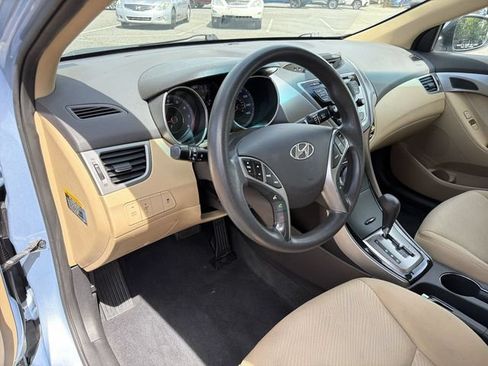 Used 2013 Hyundai Elantra GLS w/ Preferred Pkg FWD image 14