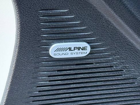 Used 2018 Dodge Challenger SXT Plus RWD image 12