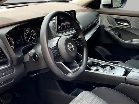 Used 2023 Nissan Rogue SV FWD image 18