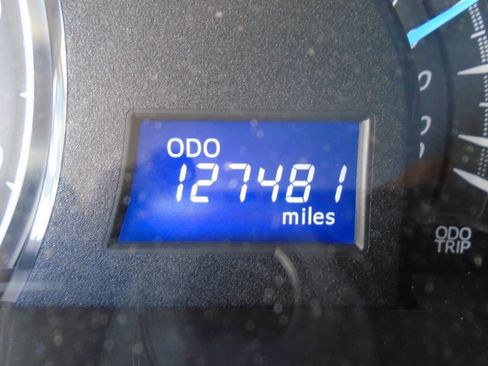 Used 2014 Toyota Camry XLE FWD image 9