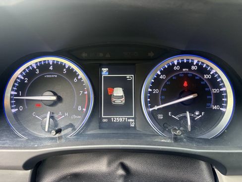 Used 2019 Toyota Highlander XLE FWD image 29