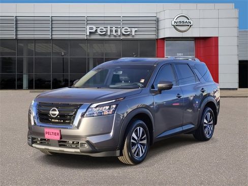 Certified 2023 Nissan Pathfinder SL w/ Lighting Package (N92) image 3