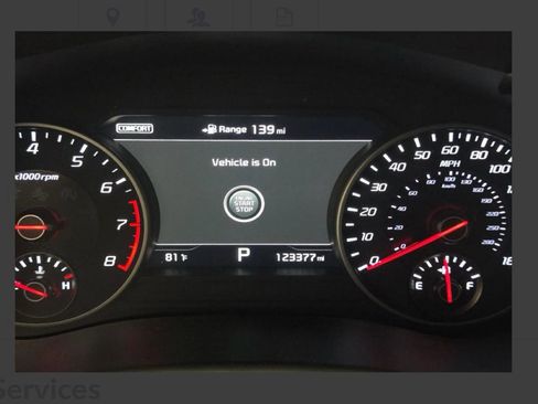 Used 2018 Kia Stinger GT2 AWD/4WD image 4