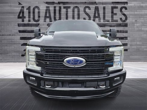 Used 2017 Ford F250 Platinum w/ Platinum Ultimate Package AWD/4WD image 5