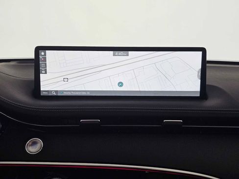 Used 2025 Genesis GV70 3.5T Sport w/ Sport Prestige Package image 25