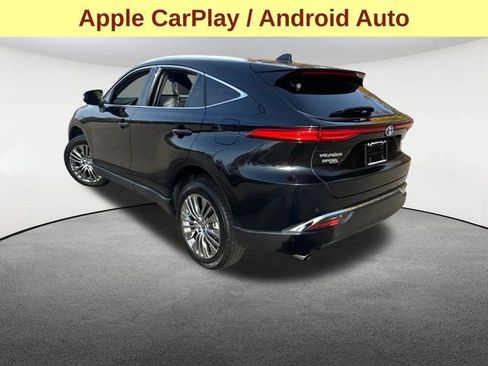 Used 2024 Toyota Venza Limited image 8