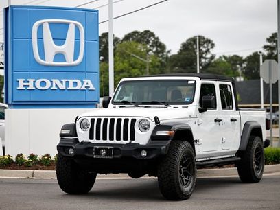 Used 2020 Jeep Gladiator Sport w/ Quick Order Package 24S
