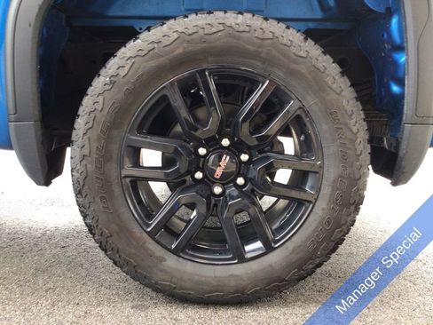 Used 2023 GMC Sierra 1500 Elevation AWD/4WD image 17