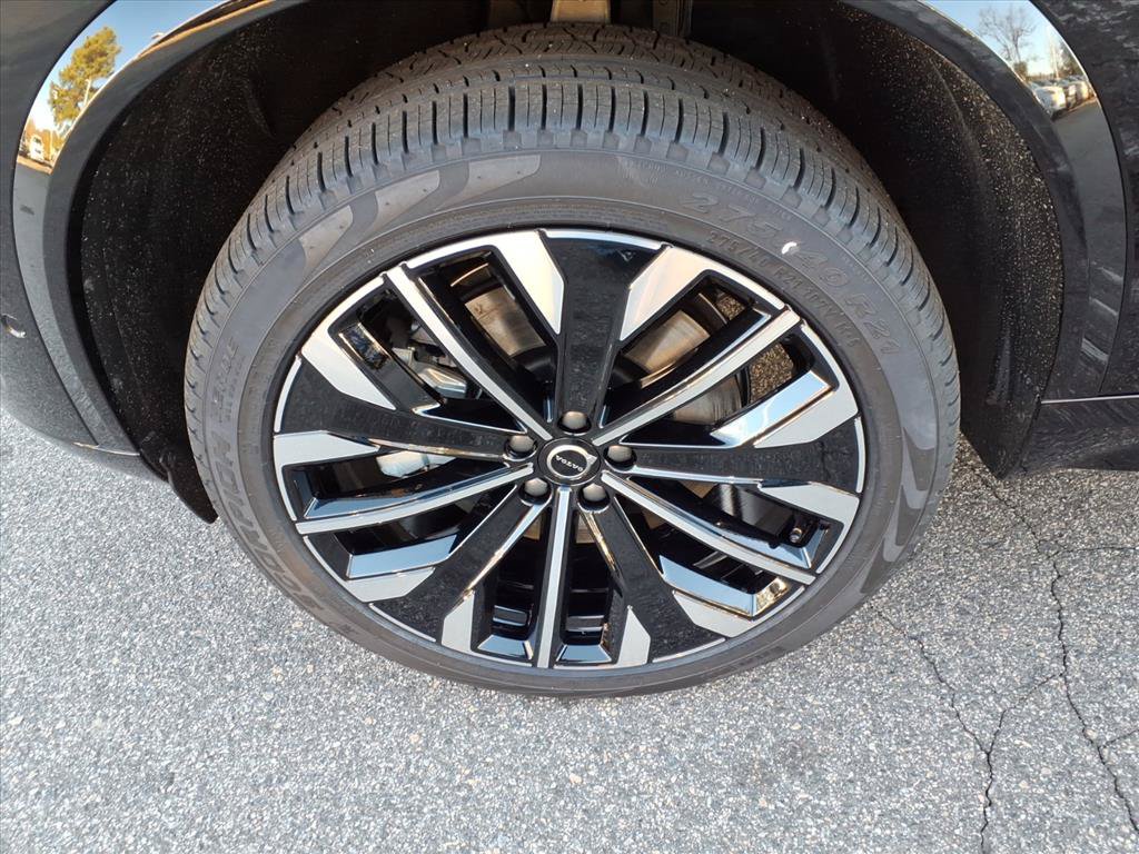 New 2026 Volvo XC90 T8 Plus w/ Protection Package Premier AWD/4WD image 10