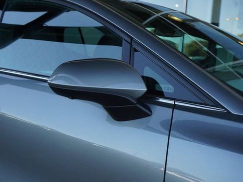 New 2025 Chevrolet Equinox EV LT image 12