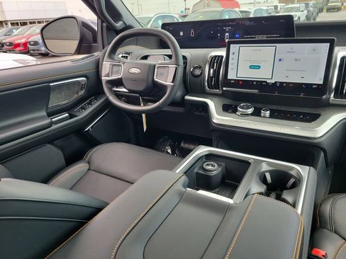 New 2026 Ford Expedition Tremor image 13