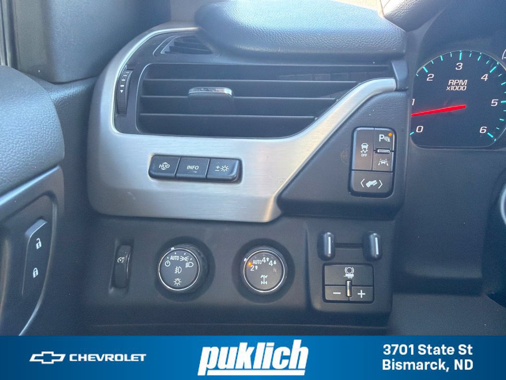 Used 2019 GMC Yukon SLT w/ Graphite Performance Edition AWD/4WD image 10