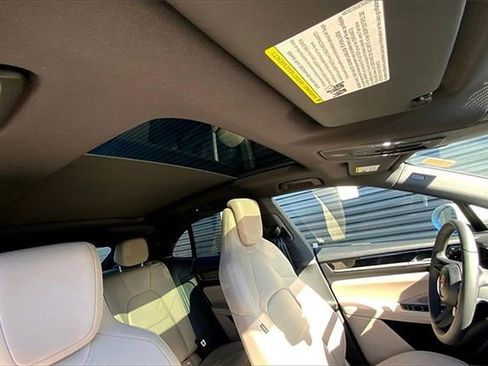 New 2025 Porsche Macan 4S Electric image 32