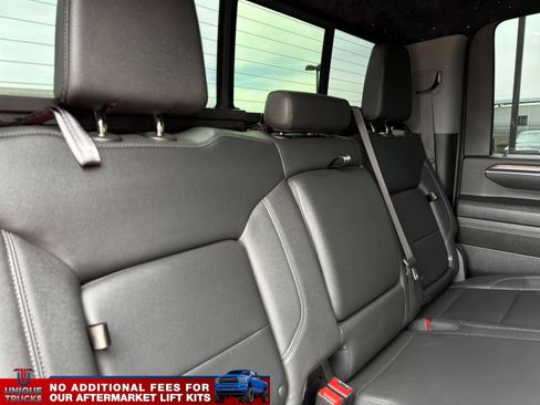 Used 2024 Chevrolet Silverado 2500 LTZ w/ LTZ Premium Package AWD/4WD image 31