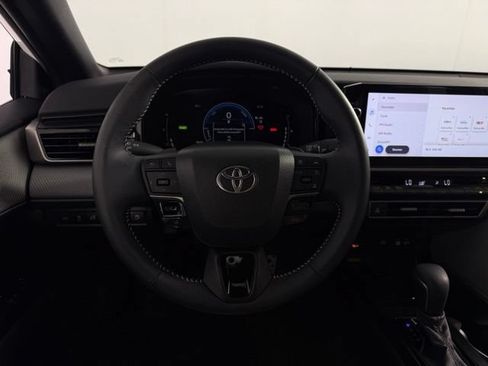 Used 2025 Toyota Camry SE w/ Multimedia Upgrade Package FWD image 21