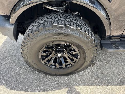 Used 2021 Ford Bronco Outer Banks AWD/4WD image 11