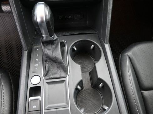 Used 2019 Volkswagen Atlas SE image 31