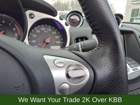 Used 2019 Nissan 370Z Touring Sport image 21