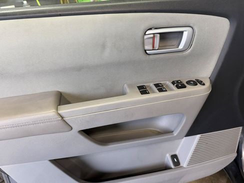 Used 2015 Honda Pilot EX image 8