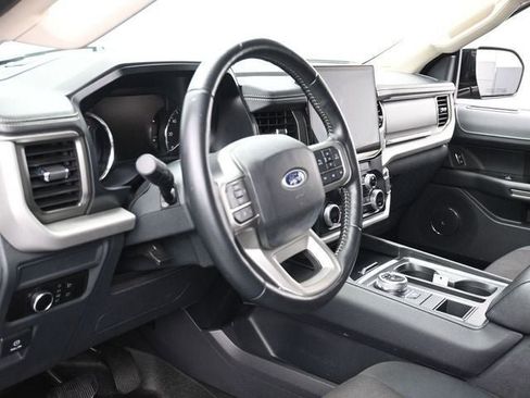 Used 2023 Ford Expedition XL image 16