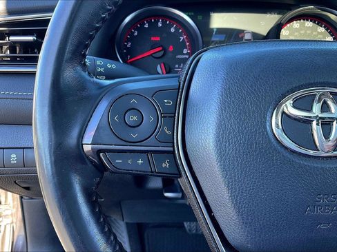 Used 2022 Toyota Camry XSE image 18