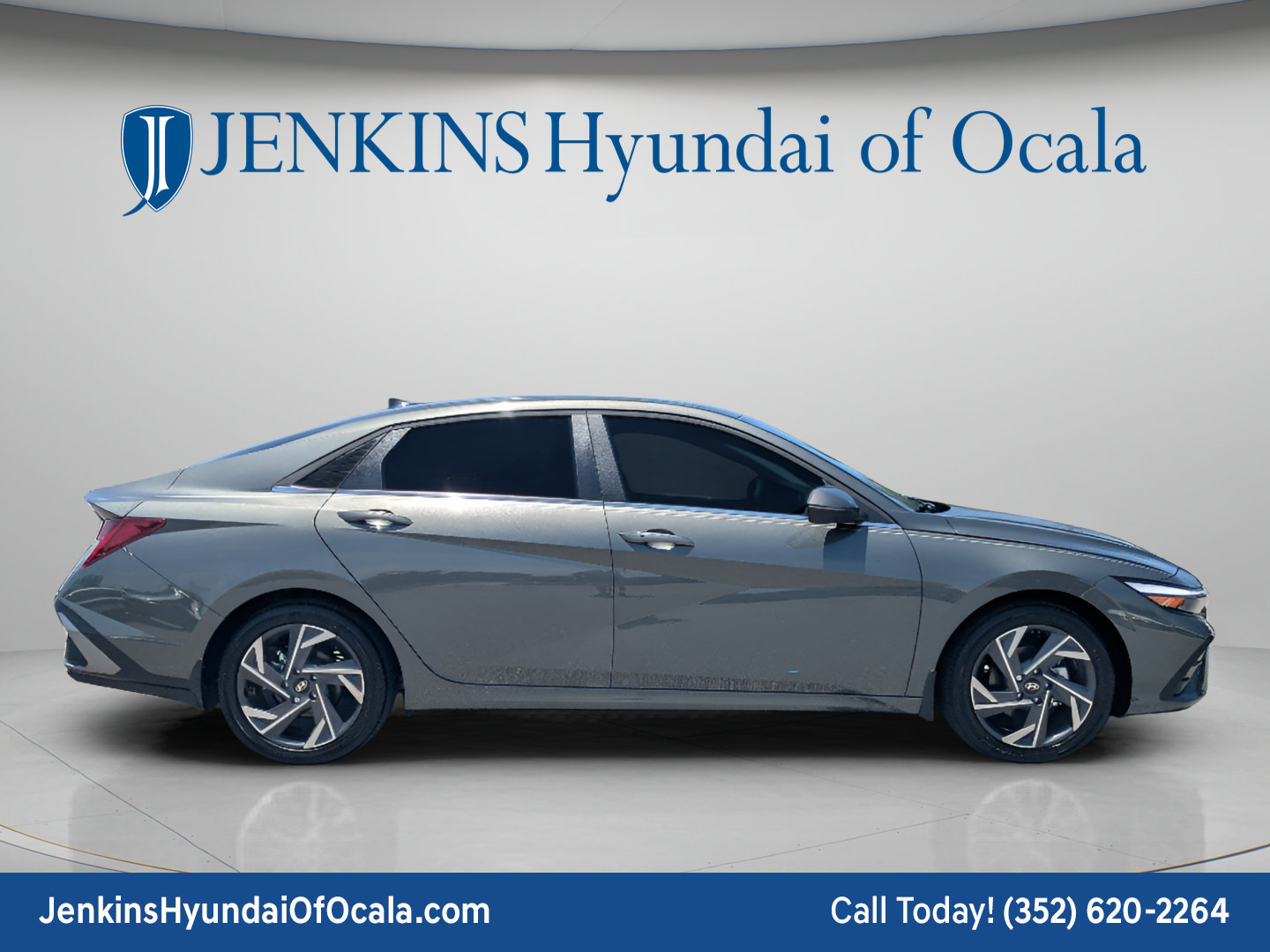 New 2026 Hyundai Elantra Limited FWD image 2