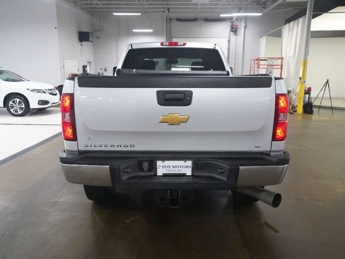 Used 2013 Chevrolet Silverado 2500 LT w/ Interior Plus Package AWD/4WD image 5
