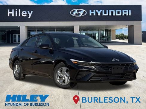 New 2026 Hyundai Elantra SE image 1