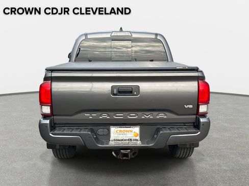 Used 2019 Toyota Tacoma TRD Off-Road w/ Technology Package image 5