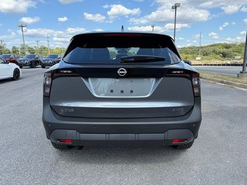 New 2025 Nissan Kicks SV image 6