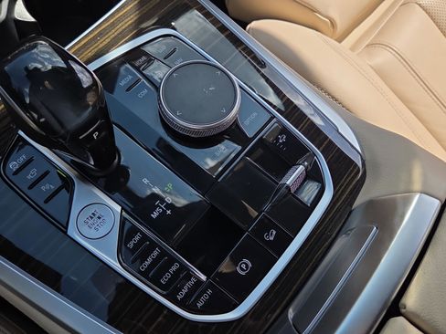 Used 2021 BMW X5 xDrive40i w/ M Sport Package image 39