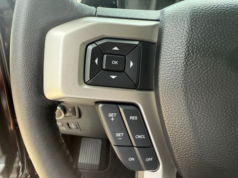 Used 2018 Ford F150 Lariat RWD image 15