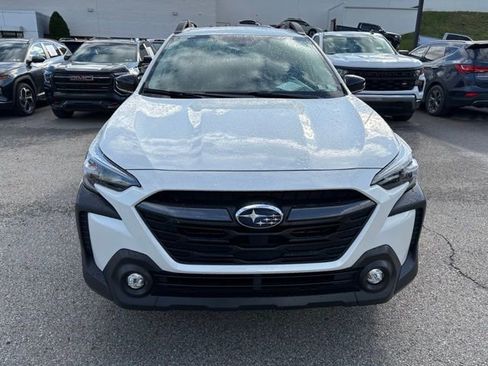 Used 2025 Subaru Outback Premium AWD/4WD image 6