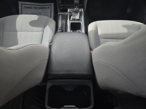 Used 2019 Toyota Tacoma SR5 RWD image 14