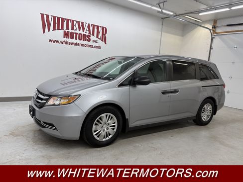 Used 2016 Honda Odyssey LX image 1