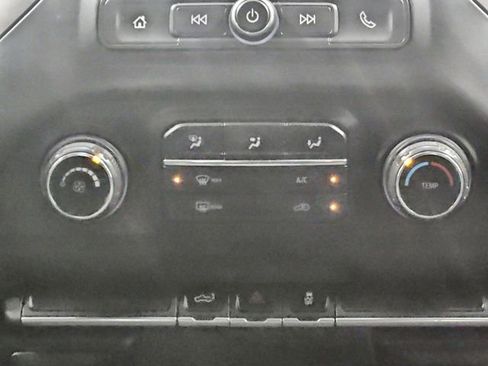 Used 2020 Chevrolet Silverado 1500 Custom w/ Custom Value Package image 17