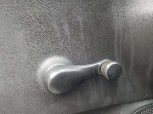 Used 2017 Chevrolet Spark LS image 27