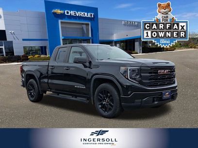 Used 2023 GMC Sierra 1500 Pro w/ Graphite Edition